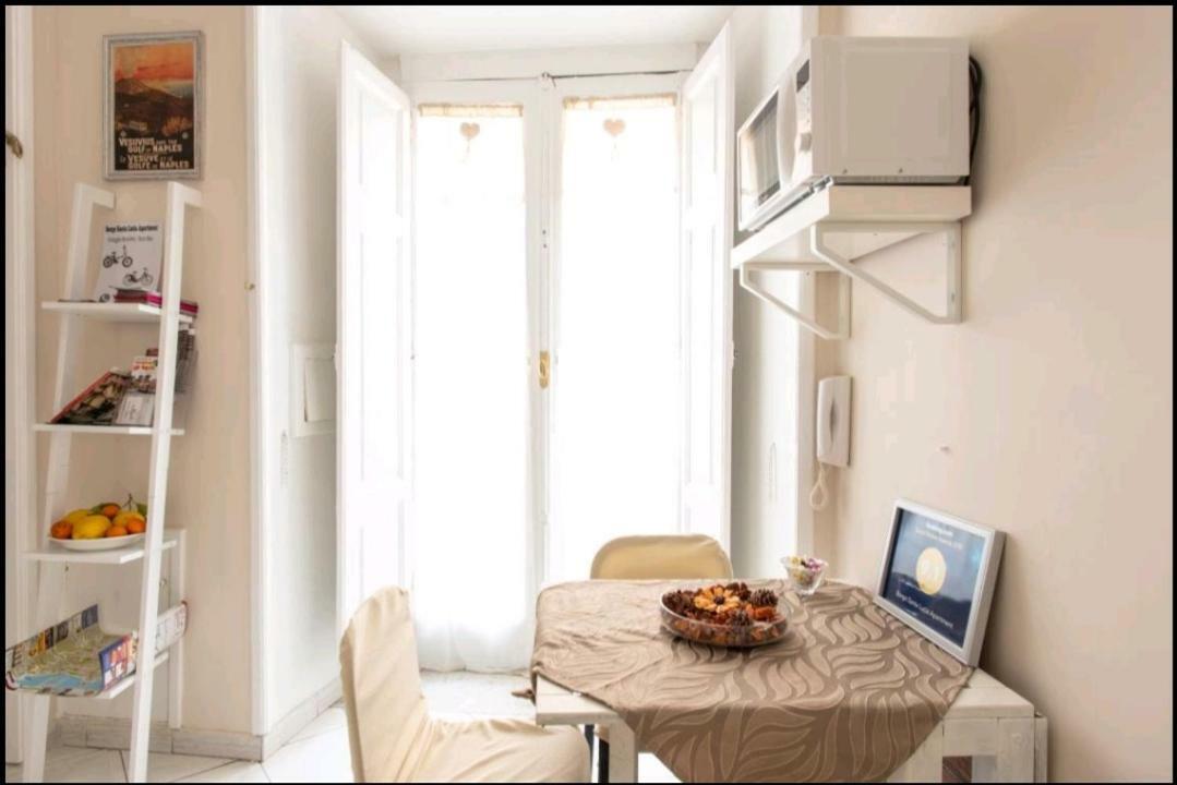 Borgo Santa Lucia Apartment Νάπολη Εξωτερικό φωτογραφία